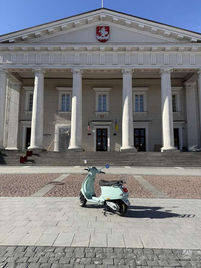 Piaggio Vespa 49cc, scooters / mopeds
