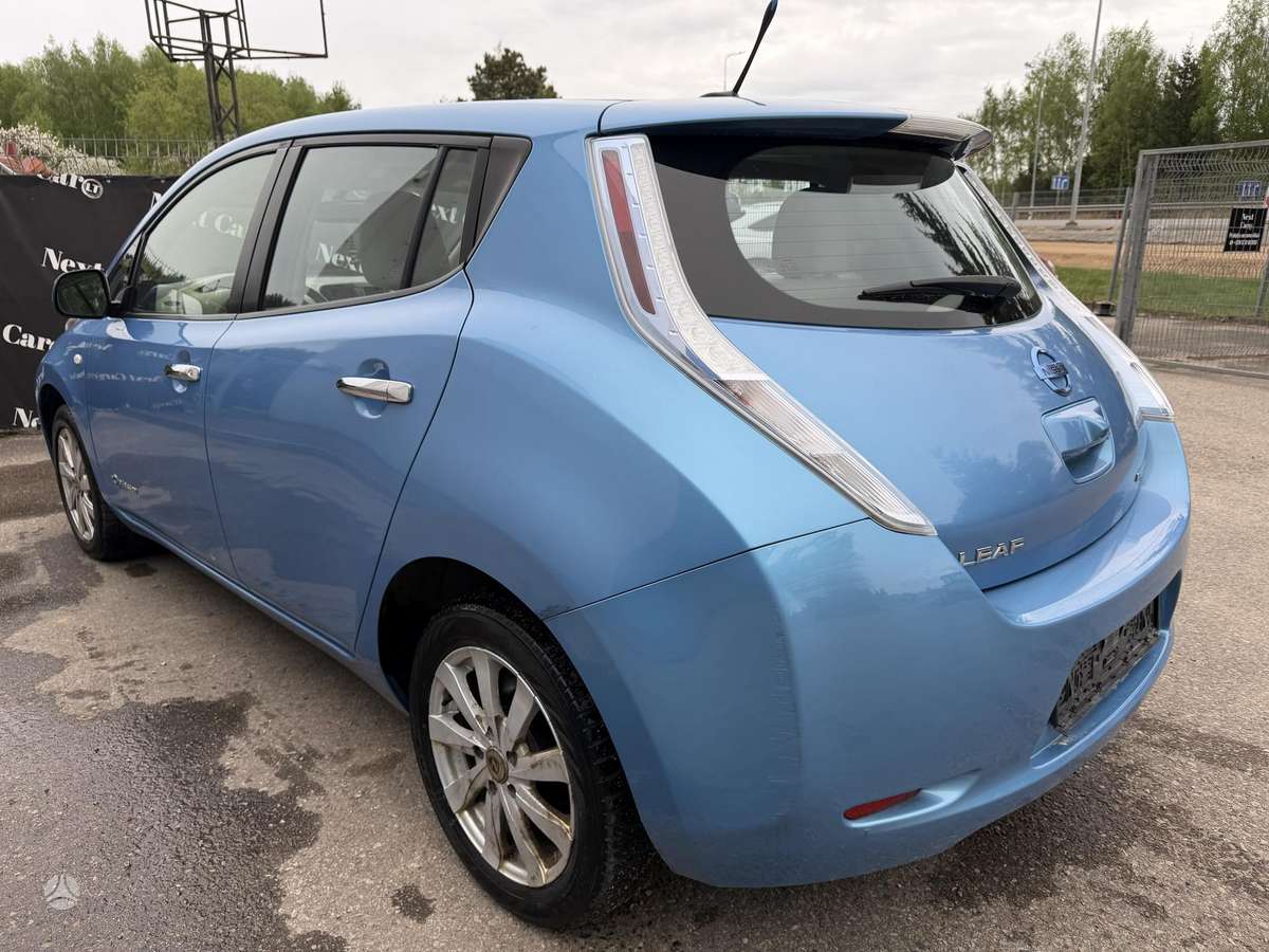 Nissan Leaf, 24 кВт·ч, Хэтчбек
