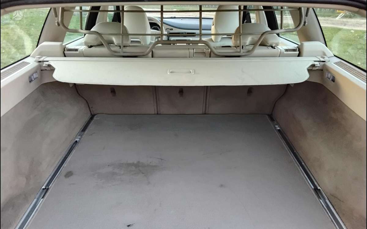 Volvo XC70, 2.4 l., wagon