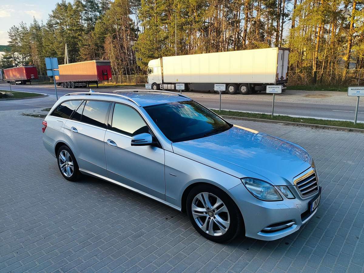 Mercedes-Benz E200, 2.1 l., Универсал