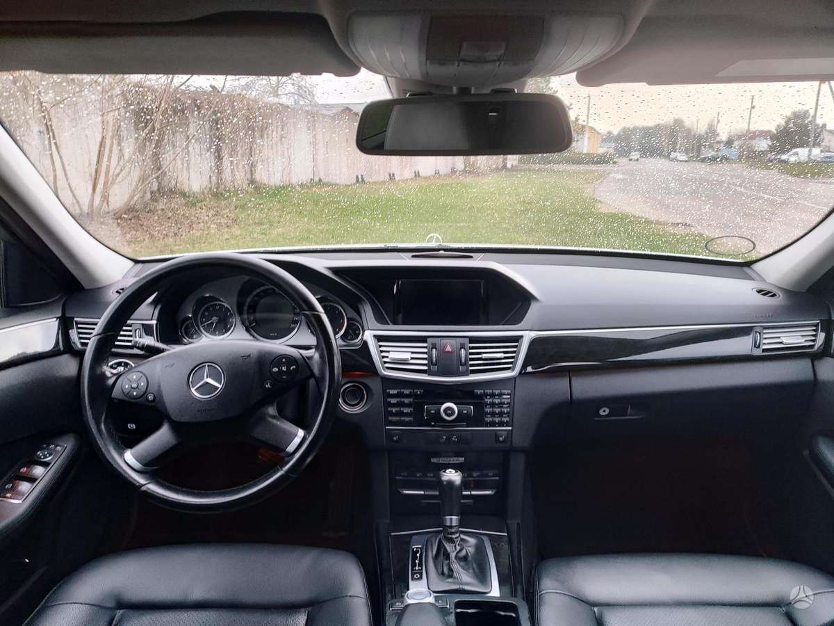 Mercedes-Benz E200, 2.1 l., Универсал