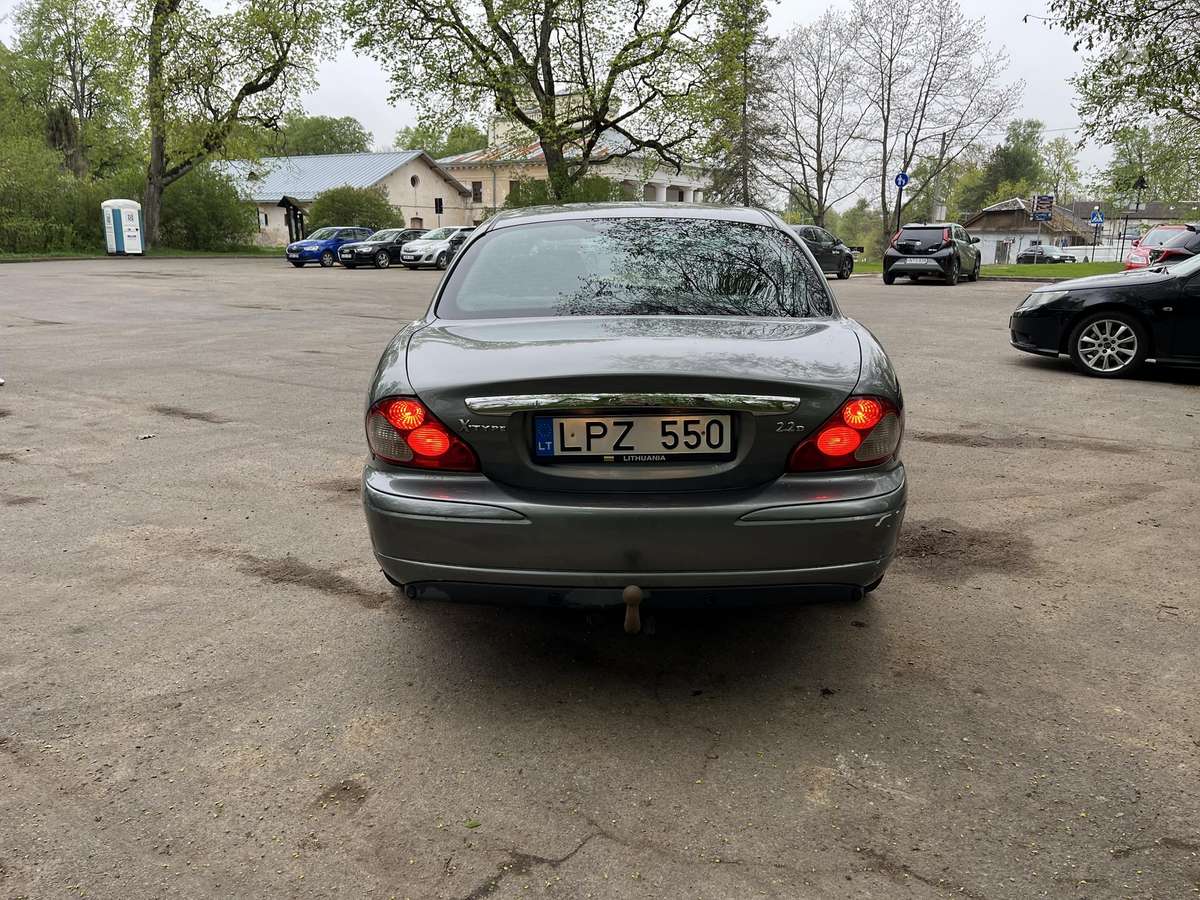 Jaguar X-Type, 2.2 l., sedanas