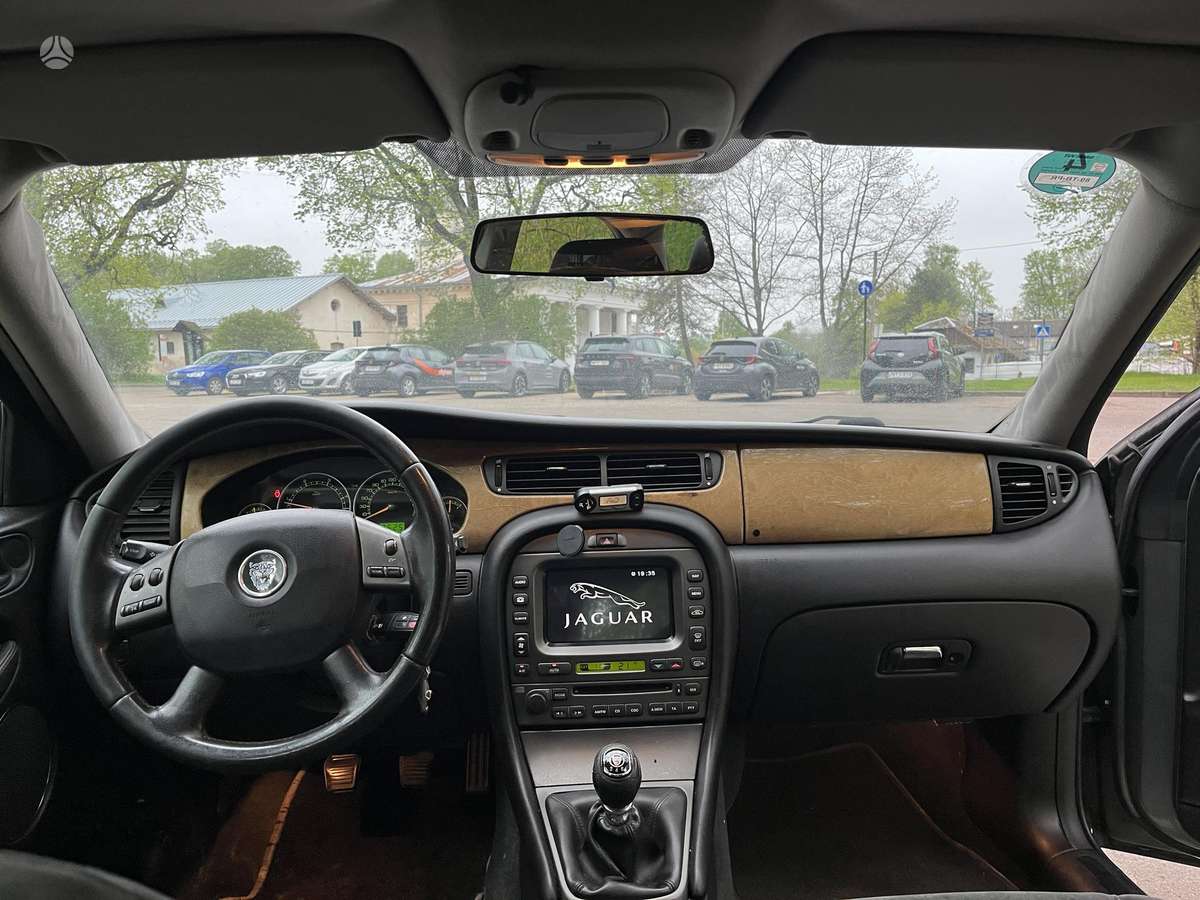 Jaguar X-Type, 2.2 l., sedanas