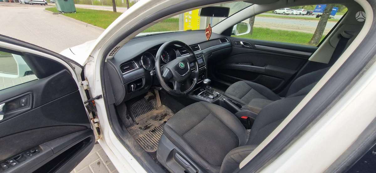 Skoda Superb dalimis. Dalimis tel 065791984