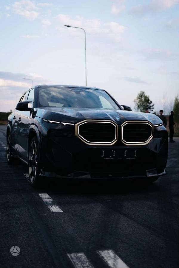 BMW XM, 4.4 l., off-road / crossover