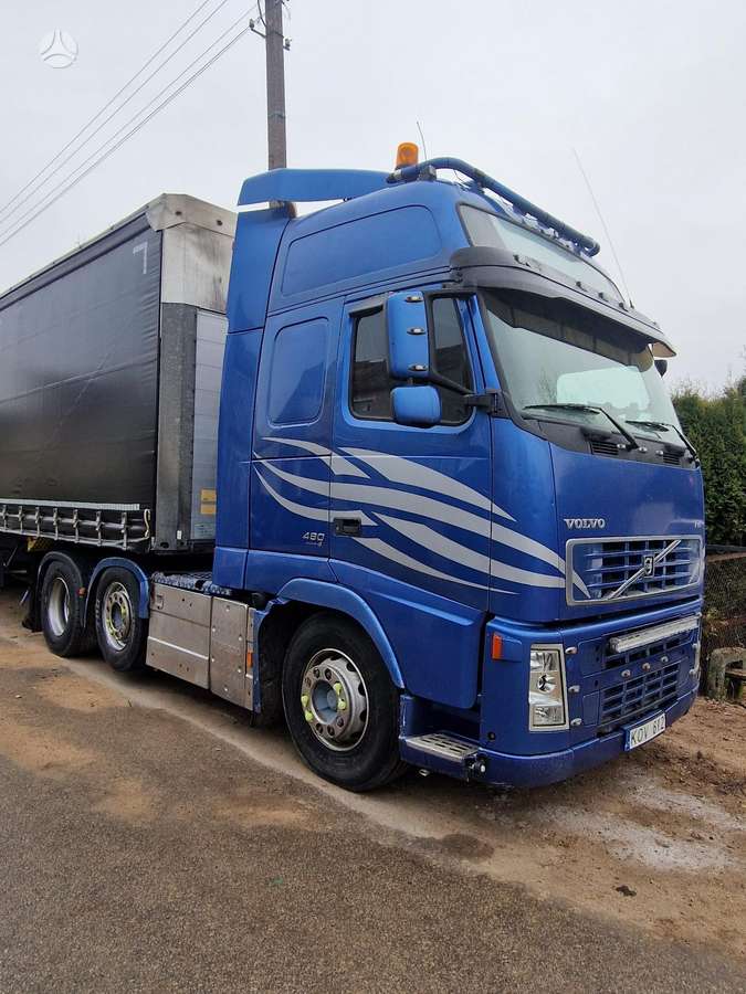 Volvo FH480, double sleeper