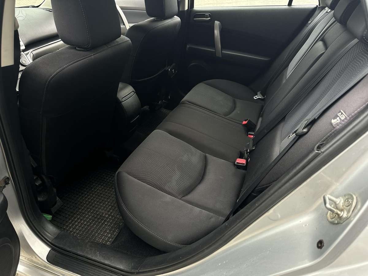 Mazda 6, 2.0 l., universalas