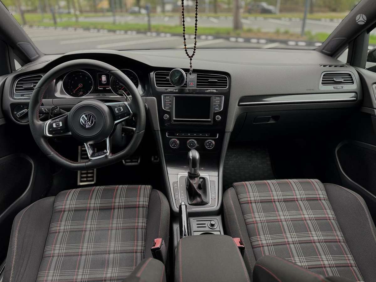 Volkswagen Golf, 2.0 l., hatchback