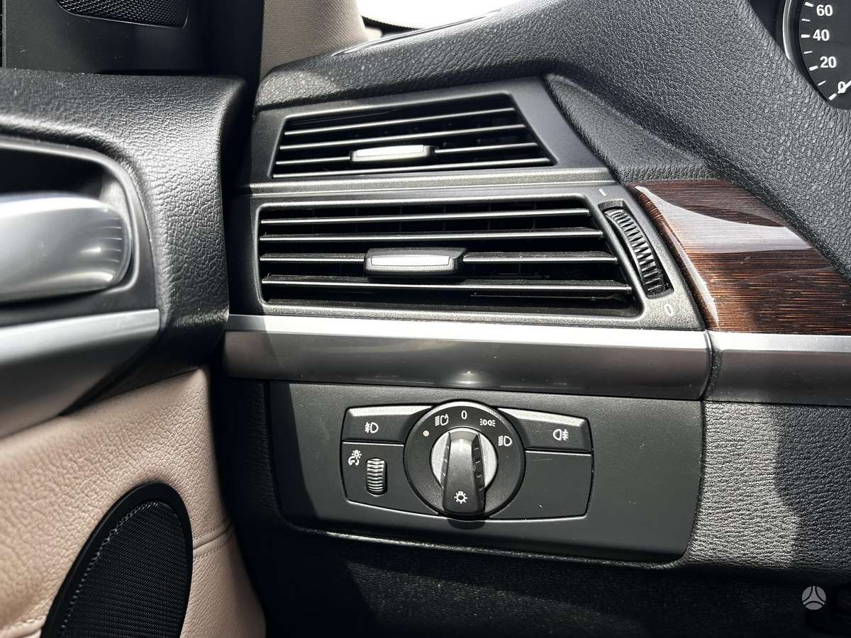 BMW X5, 3.0 l., Внедорожник / Кроссовер