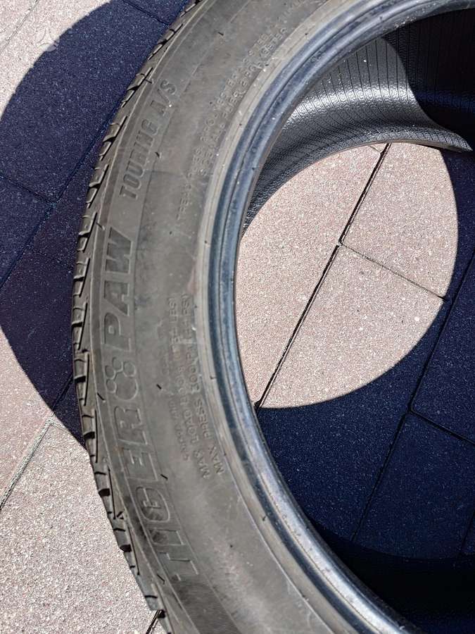 Uniroyal, всесезонные 255/45 R19