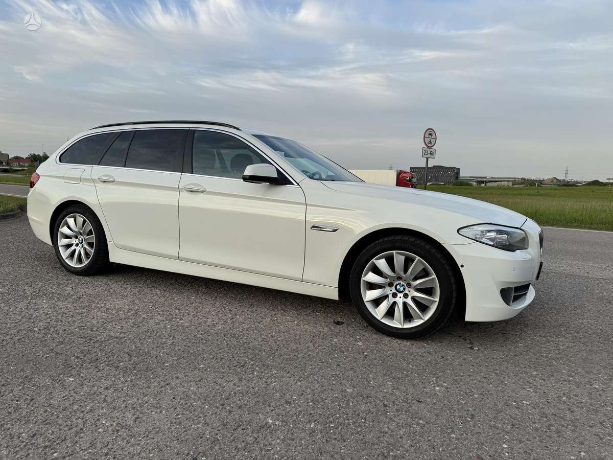 BMW 525, 3.0 l., Универсал