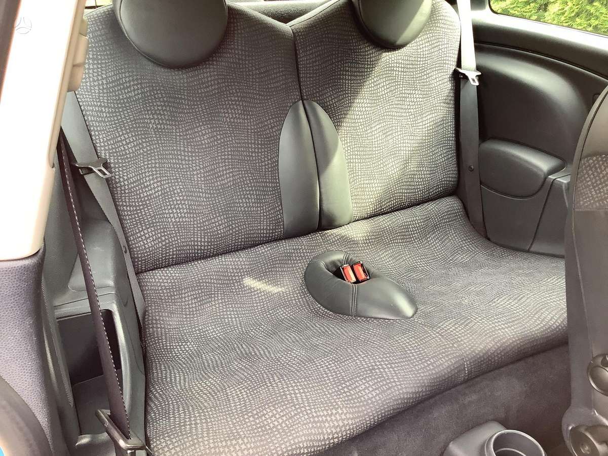 Mini Cooper, 1.6 l., hatchback