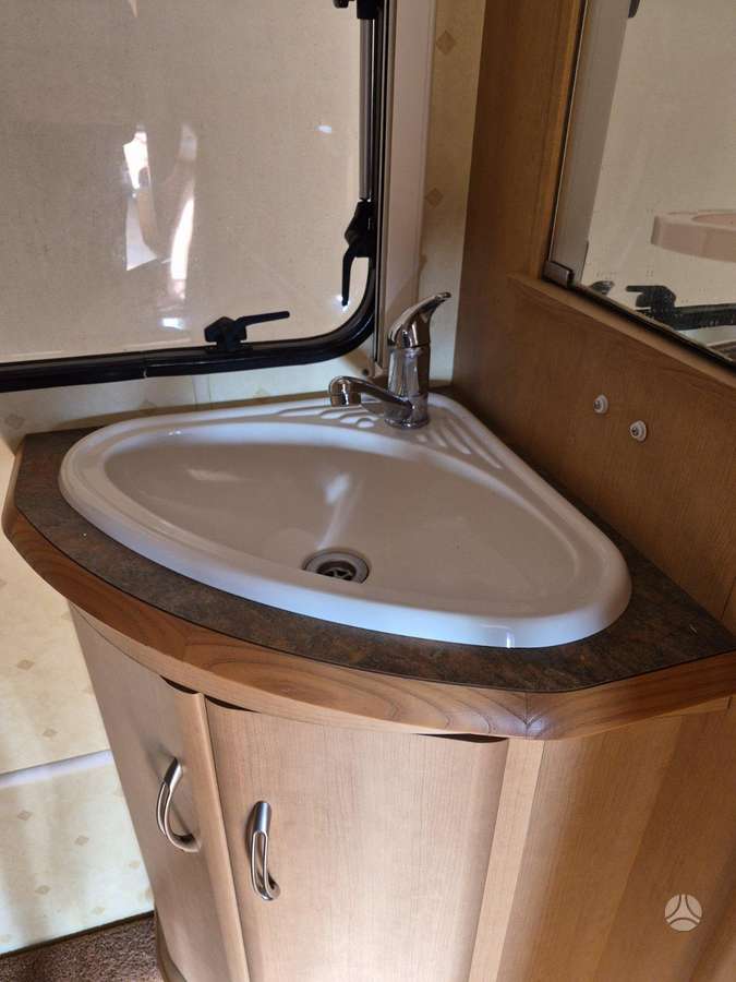 Abbey AVENTURA325, caravans