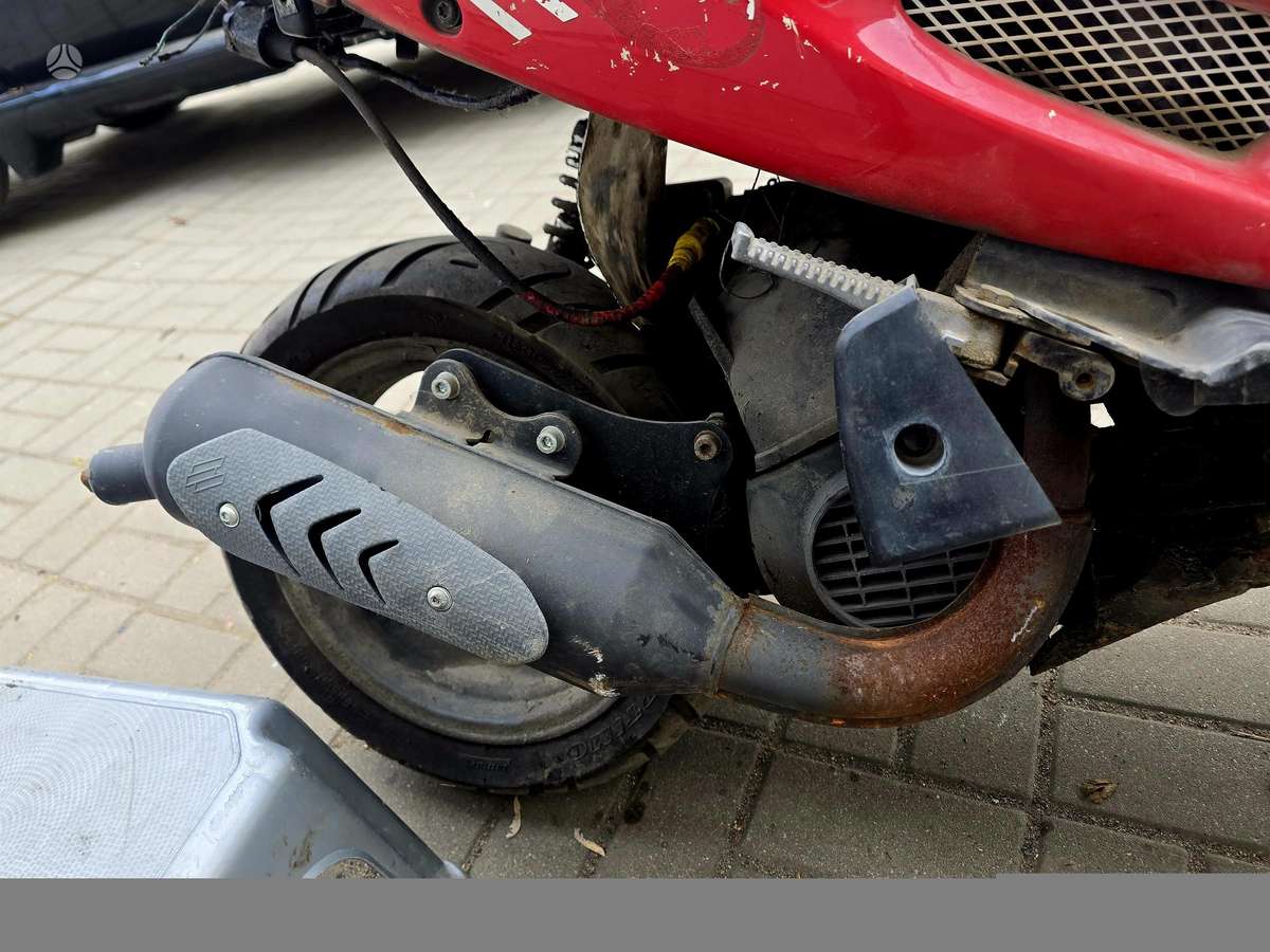 Peugeot Speedfight, scooters / mopeds