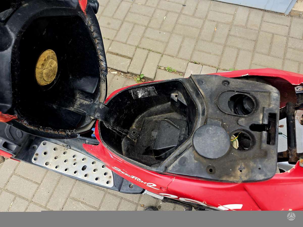 Peugeot Speedfight, scooters / mopeds