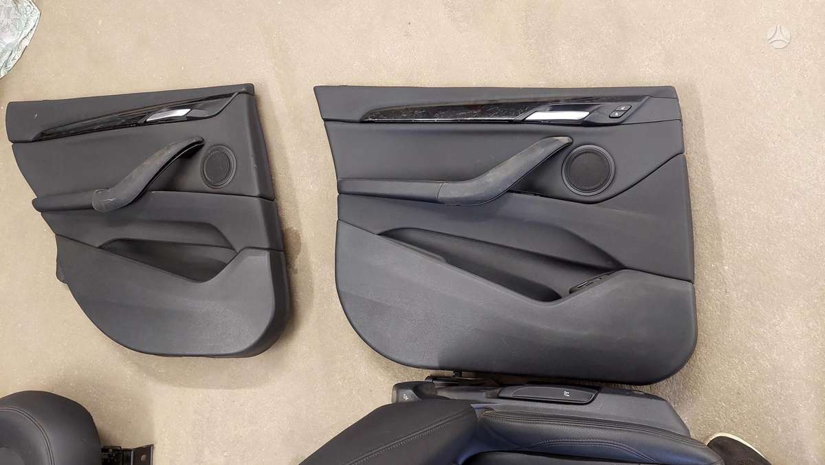 BMW X1 seats