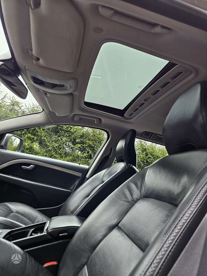 Volvo XC70, 2.4 l., wagon