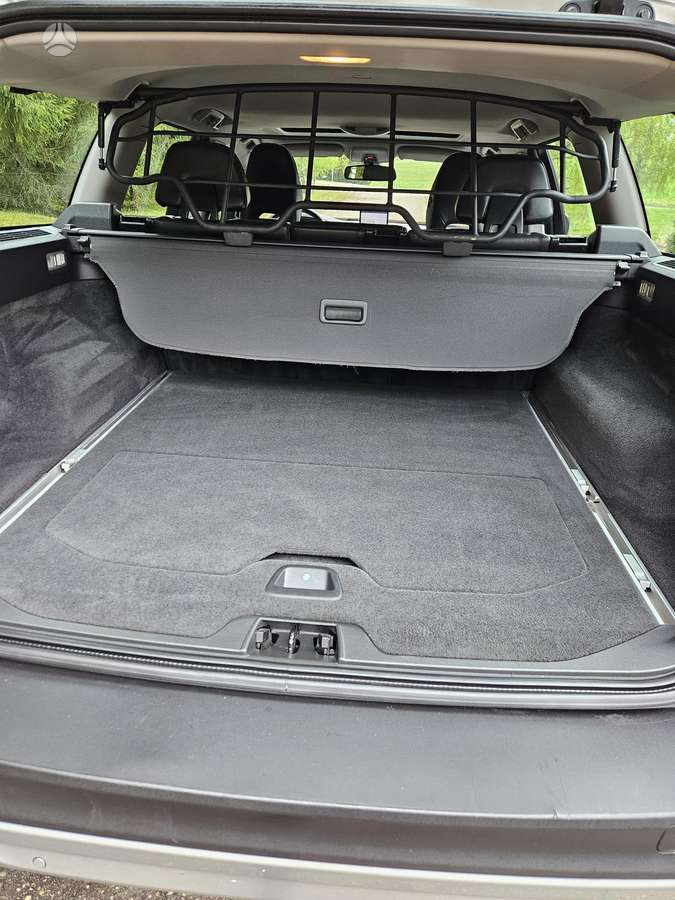 Volvo XC70, 2.4 l., wagon