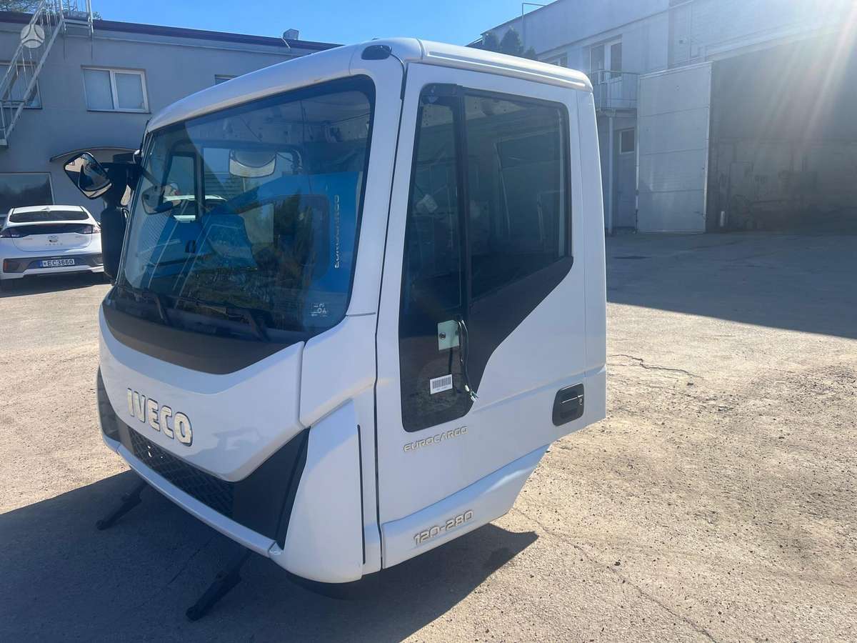 Iveco EUROCARGO kabina, sunkvežimiai
