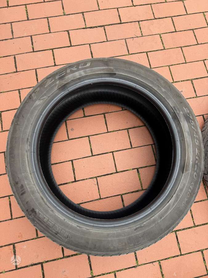 Pirelli P Zero, summer 305/40 R20