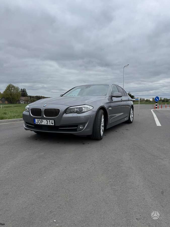 BMW 530, 3.0 l., Седан