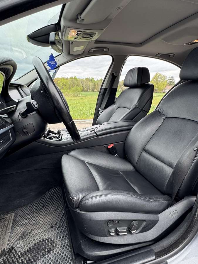 BMW 530, 3.0 l., Седан