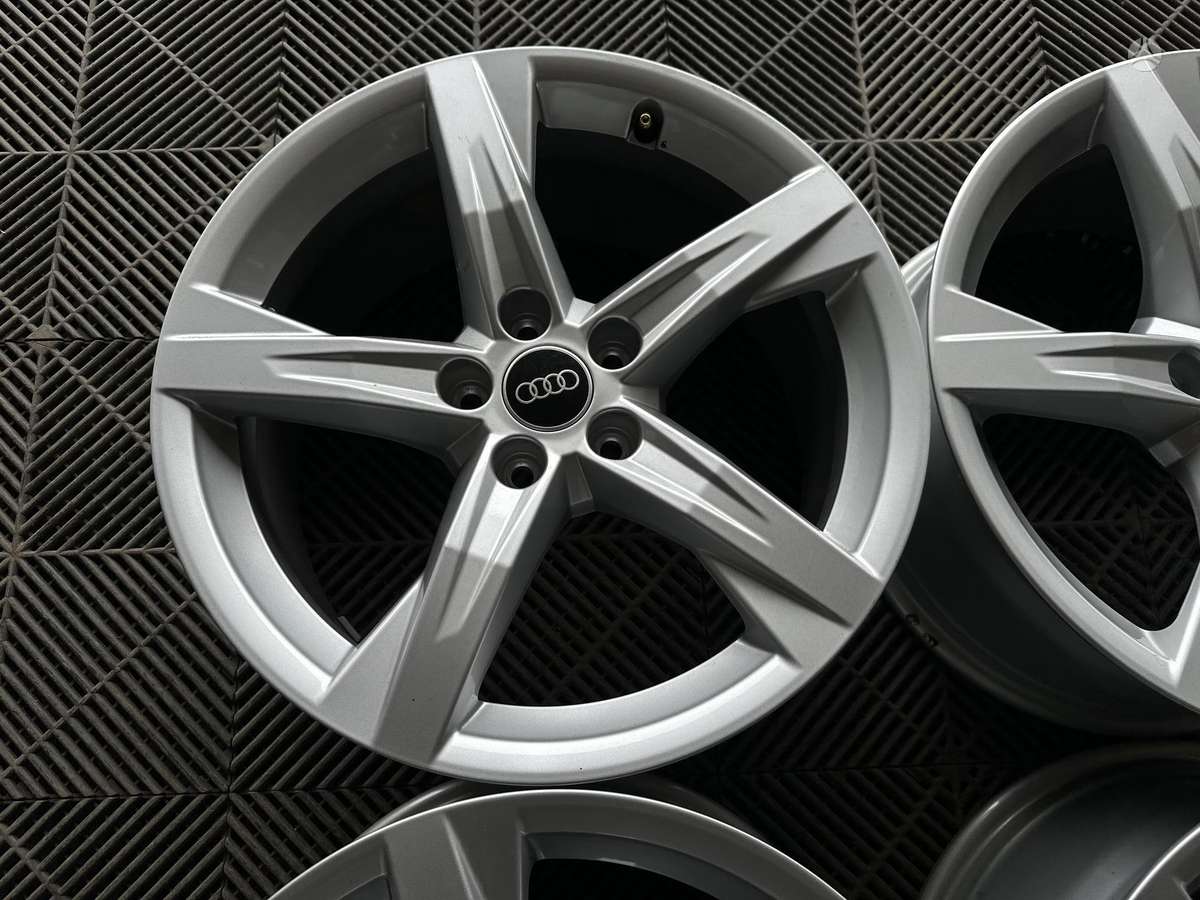 Audi Originalūs Q5, light alloy, R18
