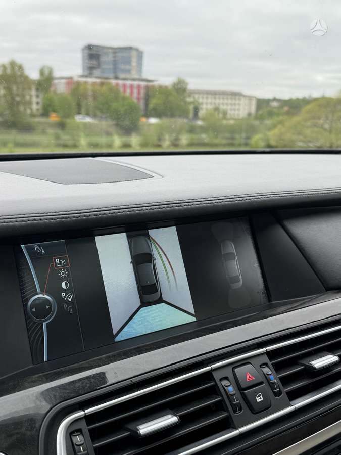 BMW 740, 3.0 l., Седан