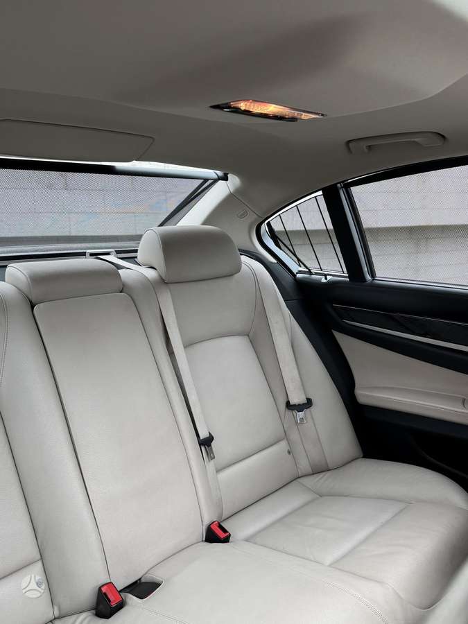 BMW 740, 3.0 l., Седан