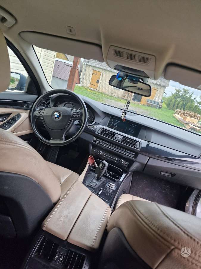 BMW 520, 2.0 l., Седан