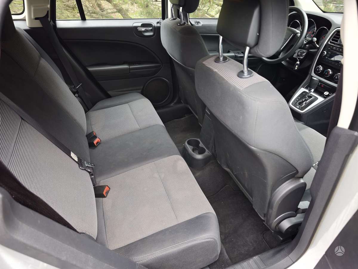 Dodge Caliber, 2.0 l., hatchback