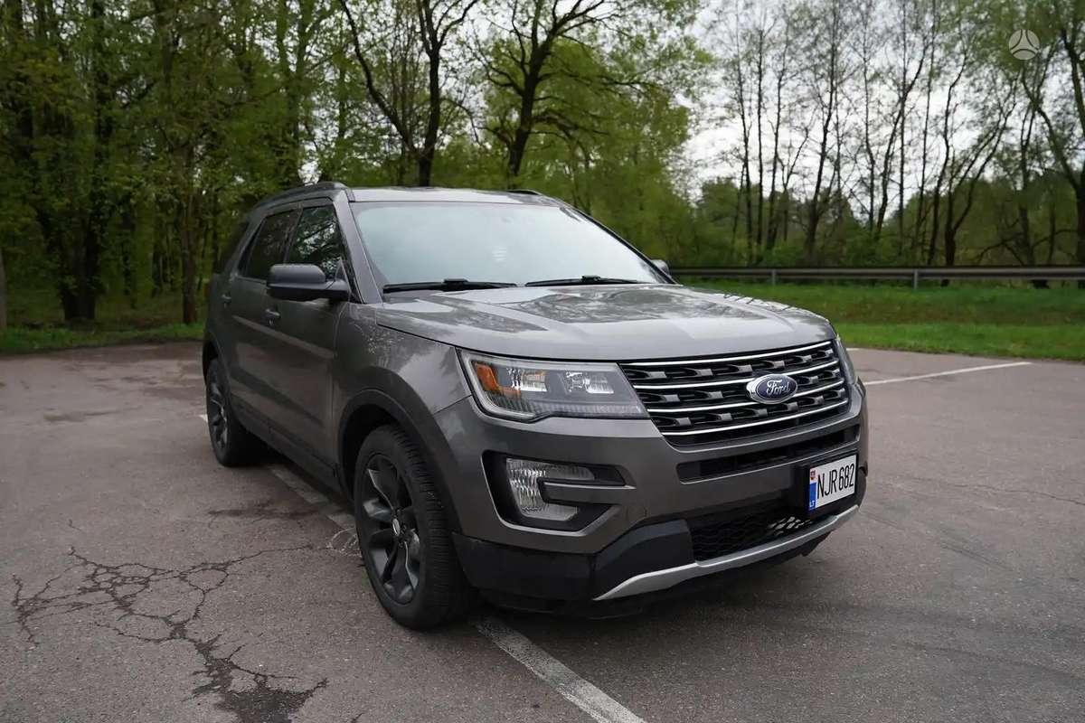 Ford Explorer, 3.7 l., off-road / crossover