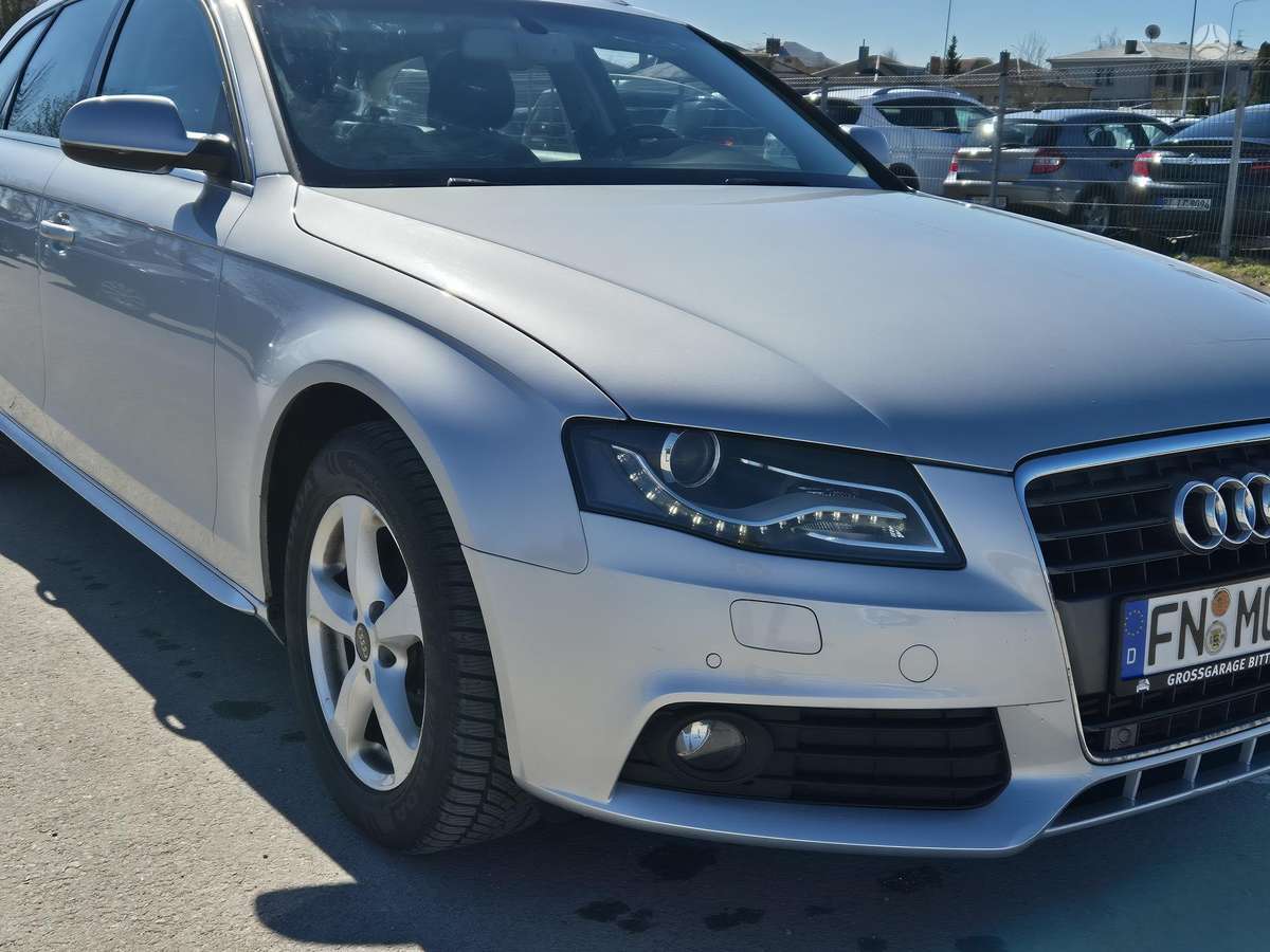 Audi A4, 1.8 l., universalas