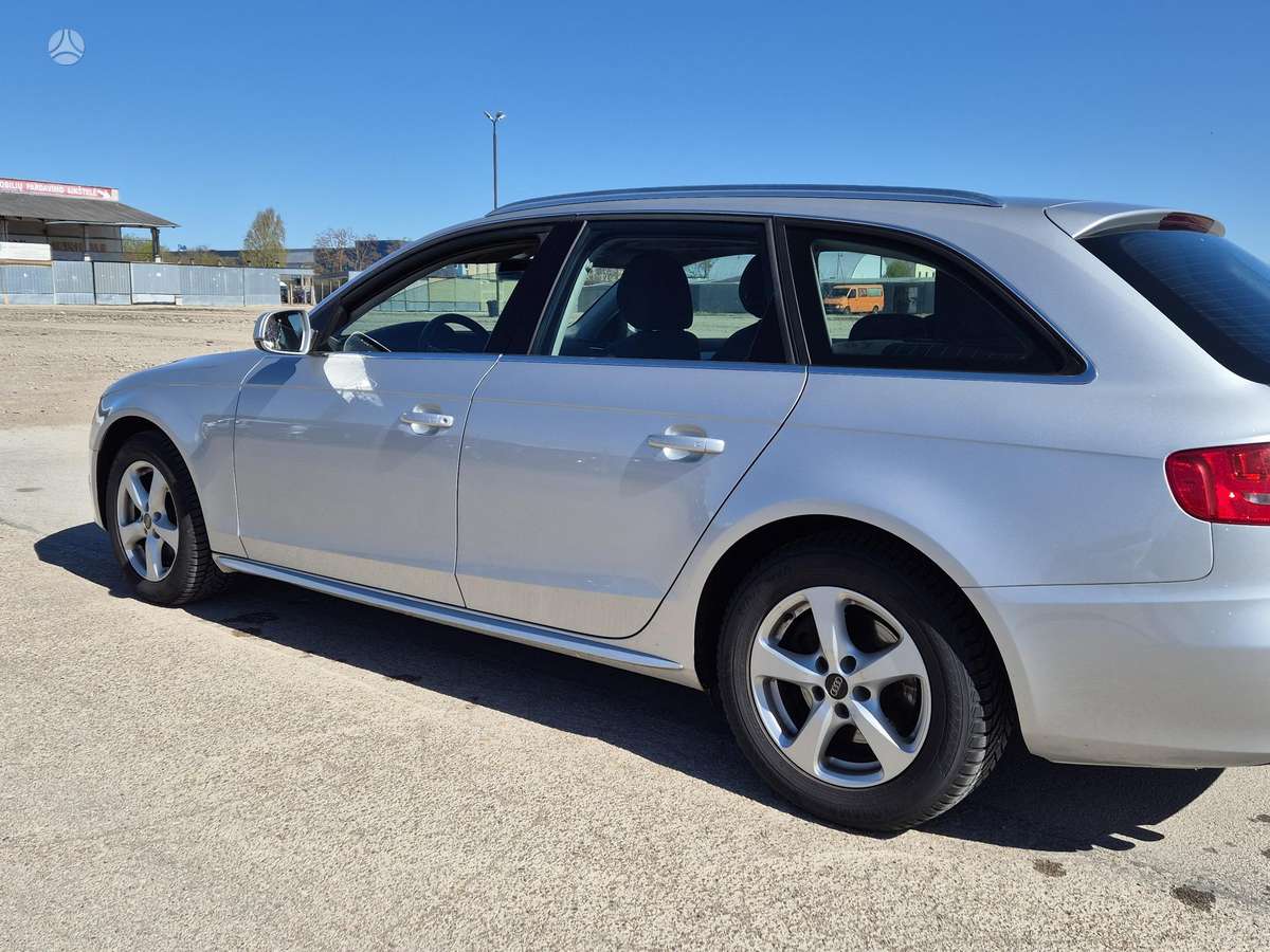 Audi A4, 1.8 l., universalas