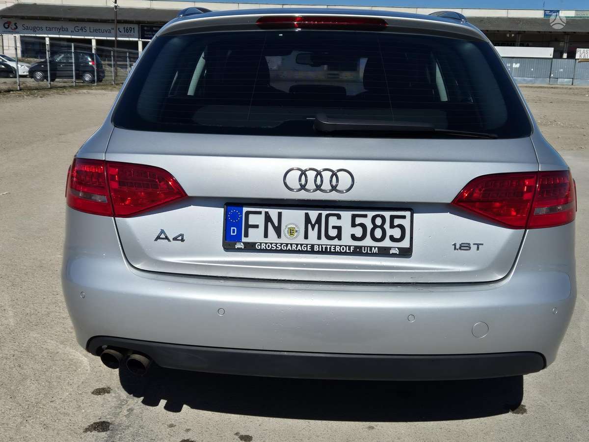 Audi A4, 1.8 l., universalas
