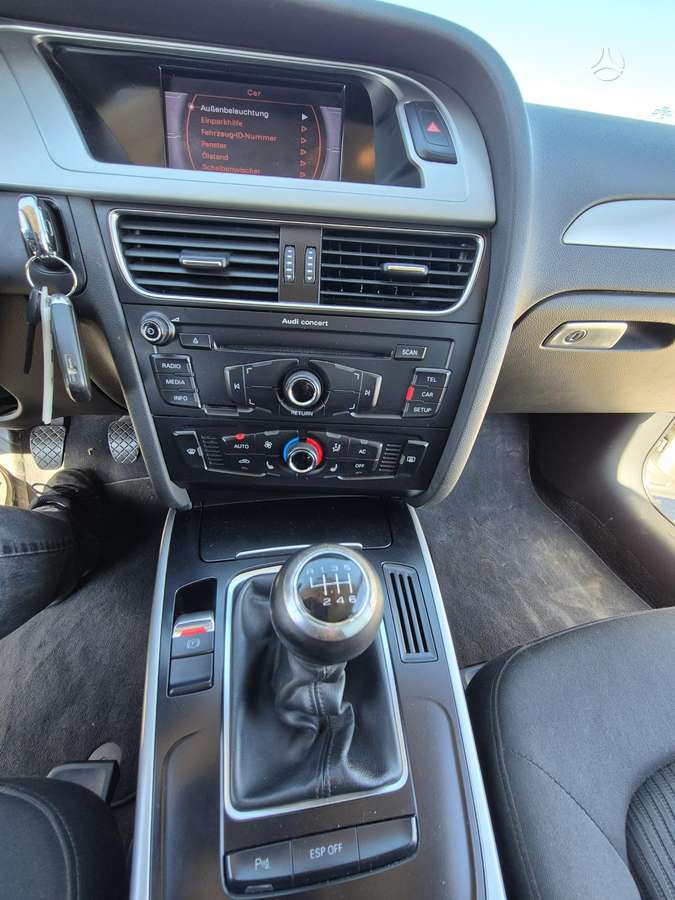 Audi A4, 1.8 l., universalas