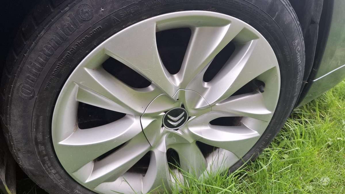 Citroen C4, 1.6 l., Хэтчбек