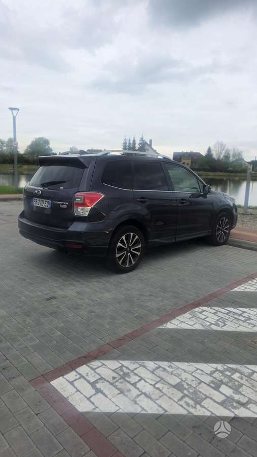 Subaru Forester, 2.0 l., Внедорожник / Кроссовер