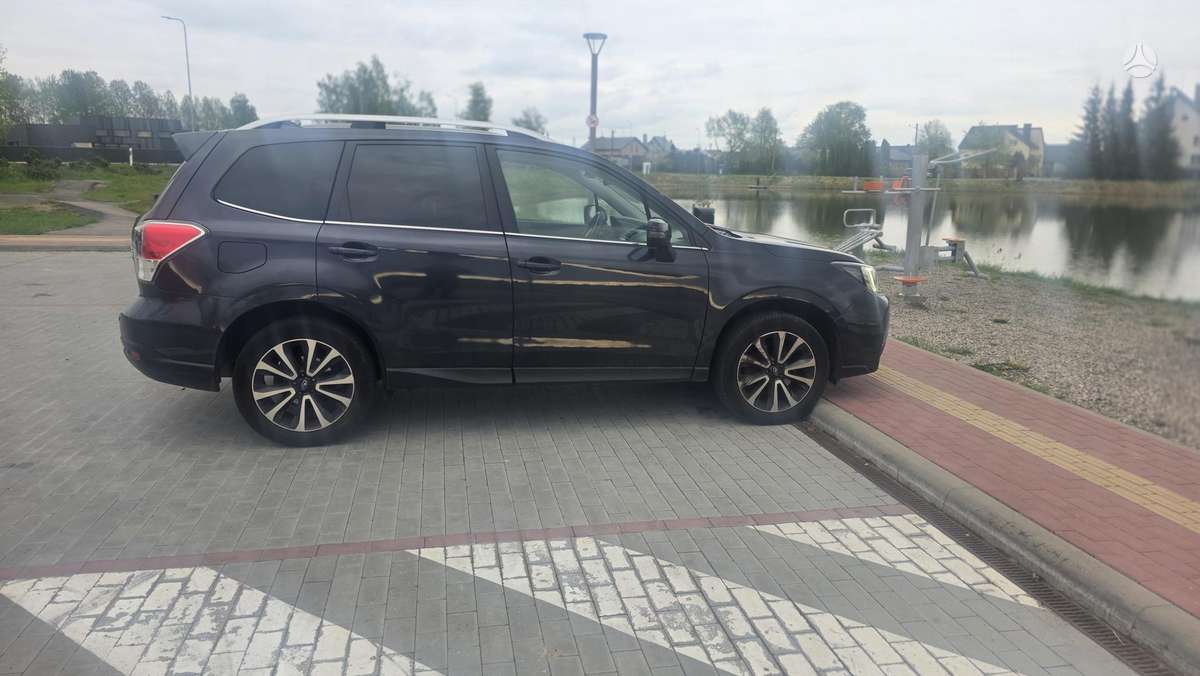 Subaru Forester, 2.0 l., Внедорожник / Кроссовер