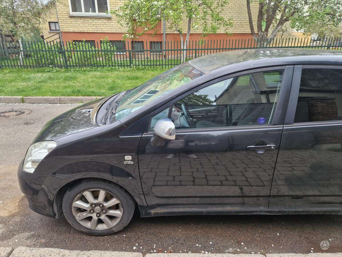 Toyota Corolla Verso, 2.0 l., Минивэн