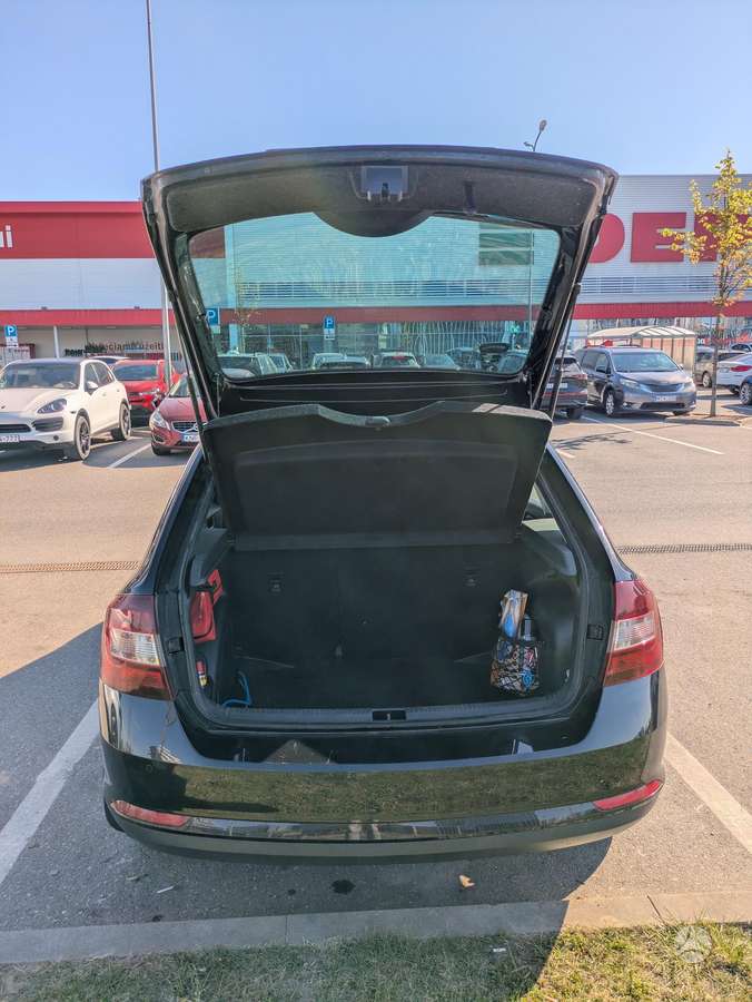 Skoda Rapid, 1.0 l., hatchback