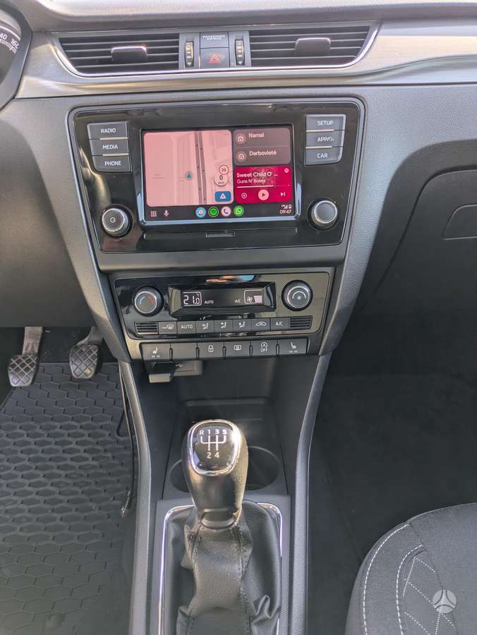 Skoda Rapid, 1.0 l., hatchback