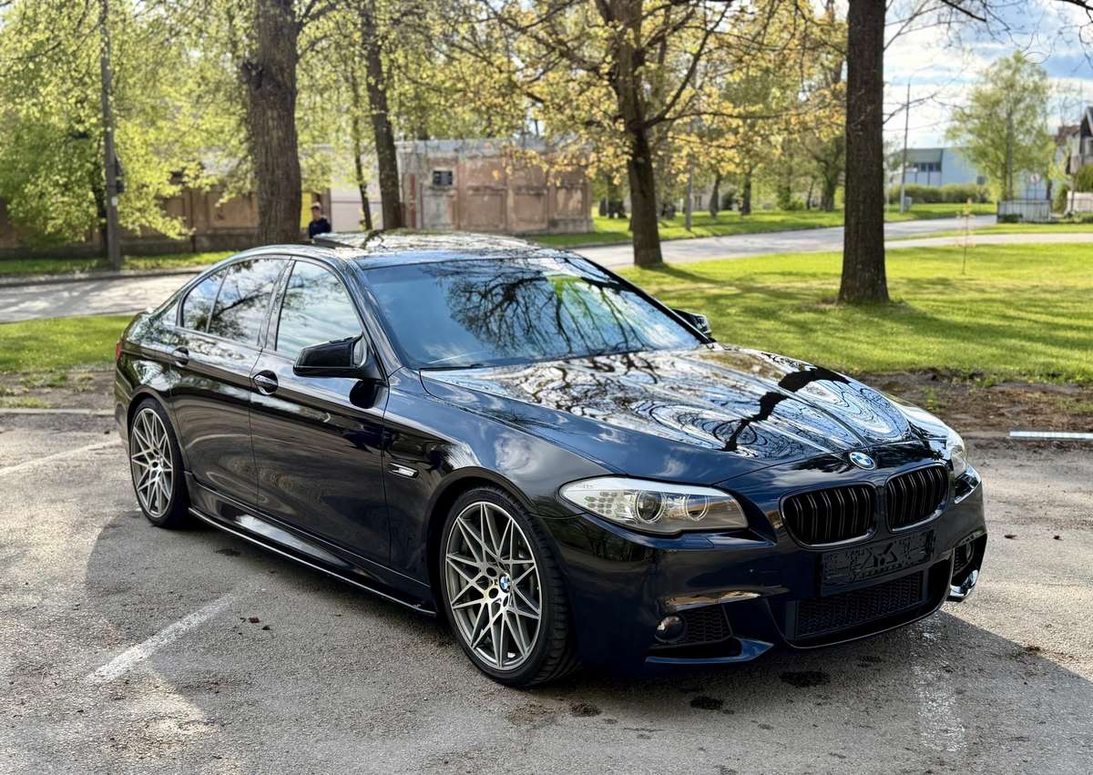 BMW 530, sedanas