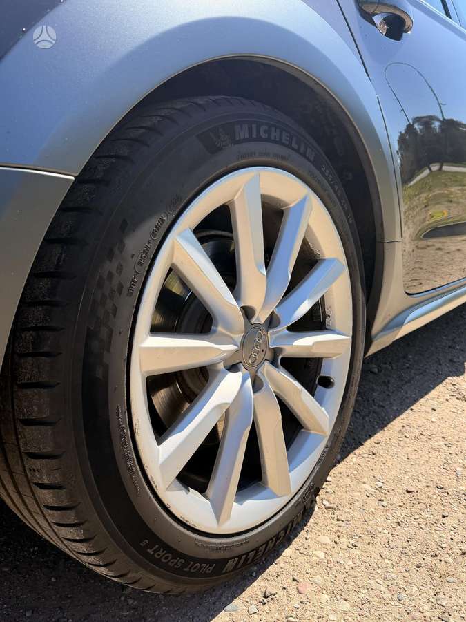 Audi A6 allroad, 3.0 l., Универсал
