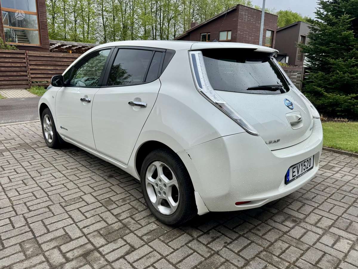 Nissan Leaf, 30 kWh, hečbekas