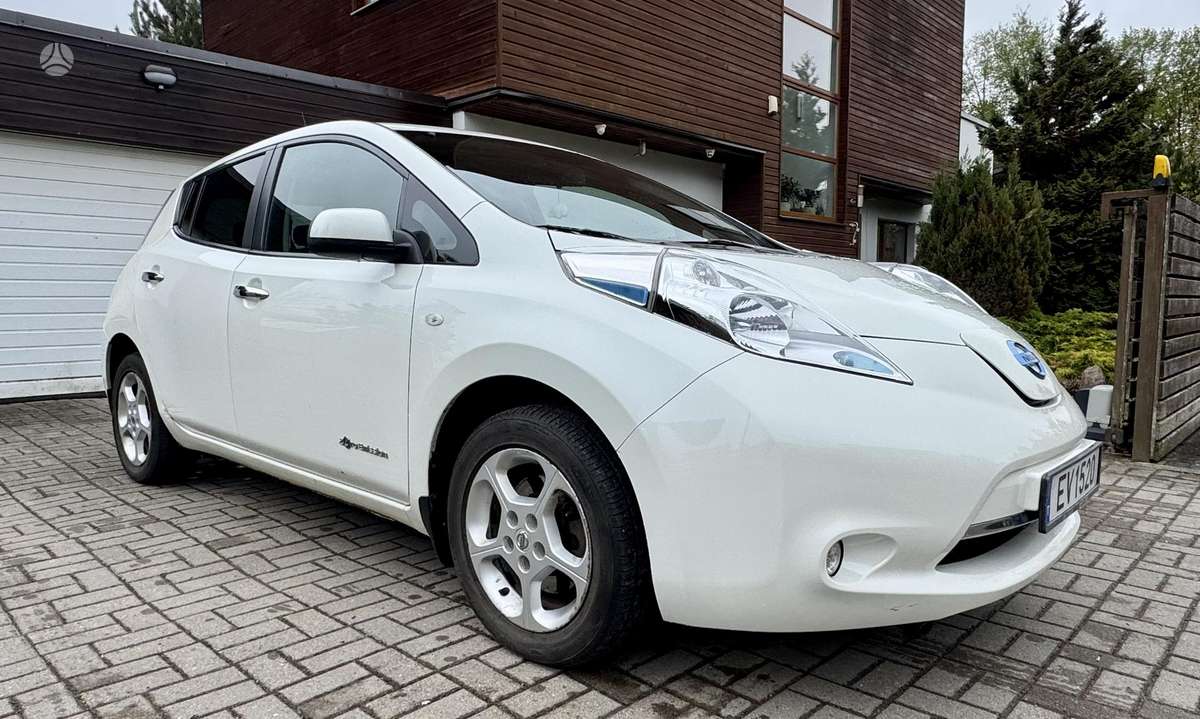 Nissan Leaf, 30 kWh, hečbekas