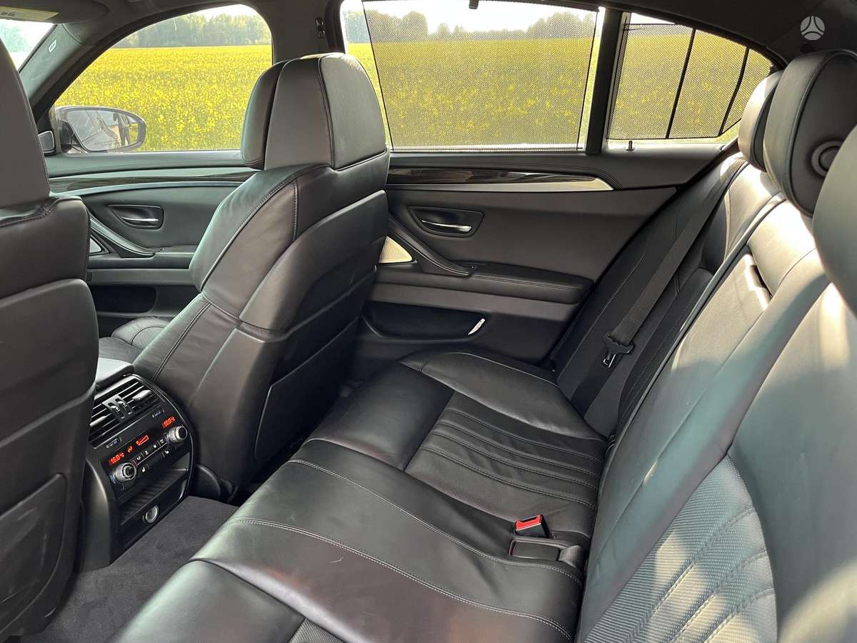 BMW M5, 4.4 l., Седан
