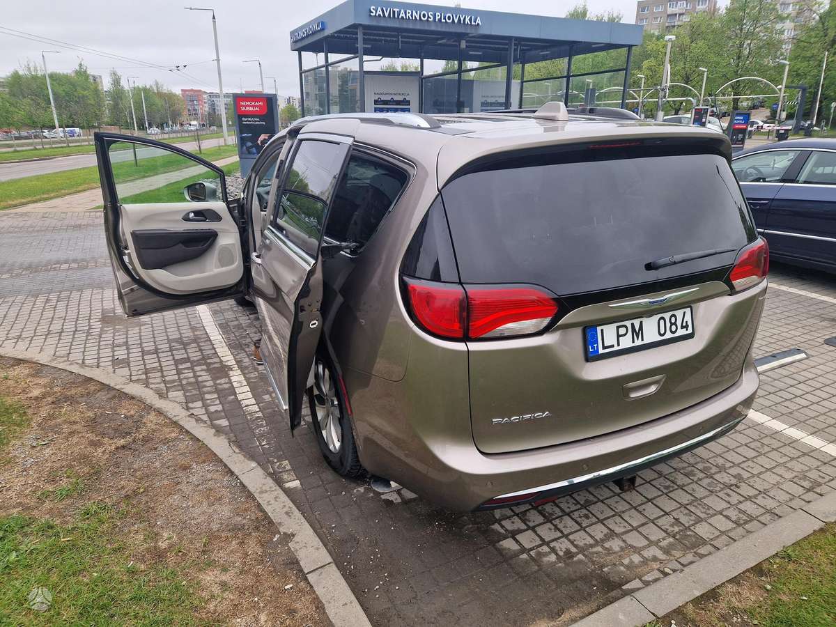 Chrysler Pacifica, 3.6 l., Минивэн