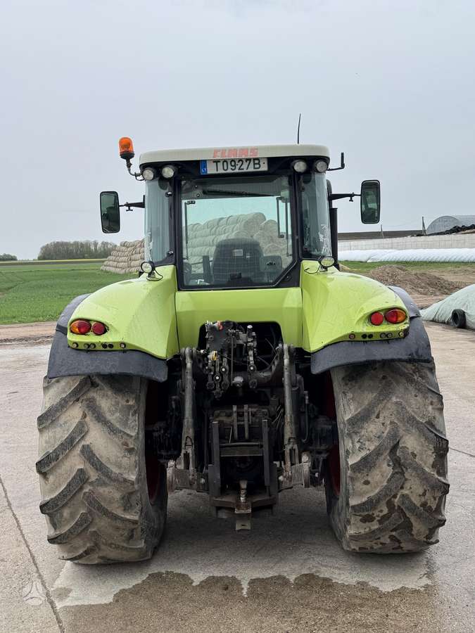 Claas Axion 840, тракторы