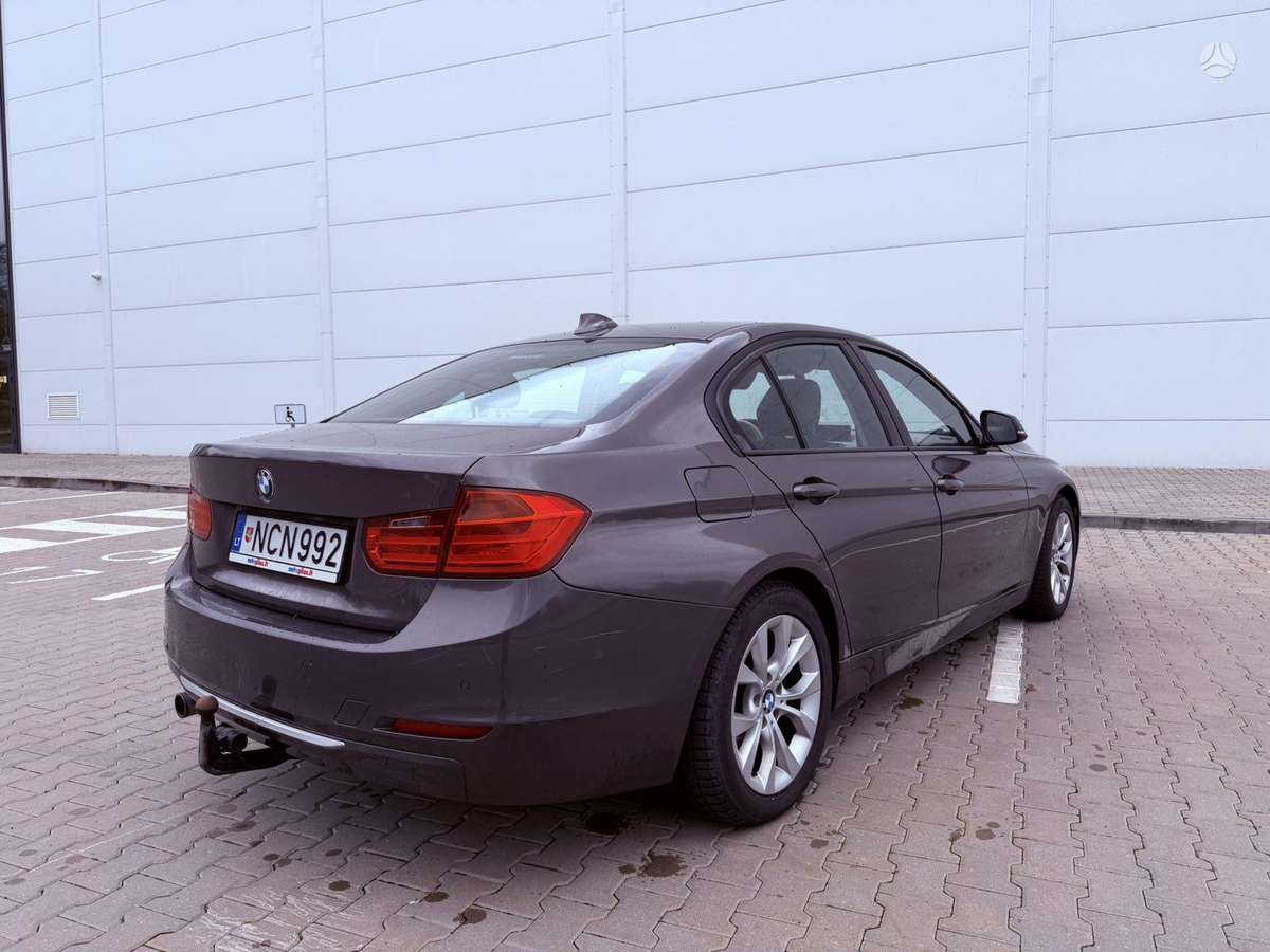 BMW 318, 2.0 l., sedanas